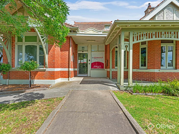27 Riverine Street Bairnsdale VIC 3875 - Image 2