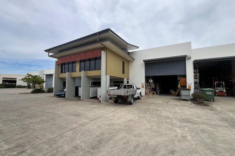 Click to view all images Unit 11/65 Business Street Yatala QLD 4207 - Image 1