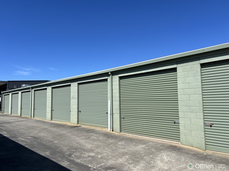 Click to view all images 4/87-89 Settlement Road Cowes VIC 3922 - Image 3