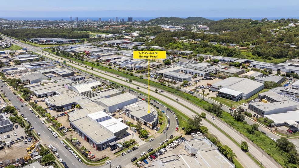 Click to view all images 2/33 Central Drive Burleigh Heads QLD 4220 - Image 1