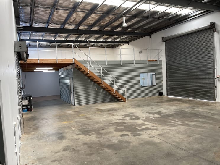 Click to view all images 3/5 Parkside Drive Tweed Heads South NSW 2486 - Image 3