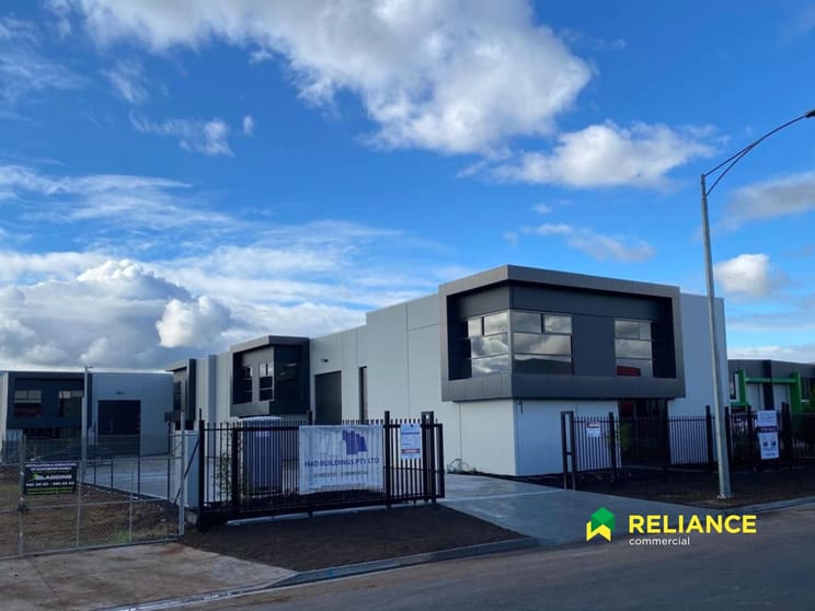1/11 Dazln Drive Melton VIC 3337 - Image 1