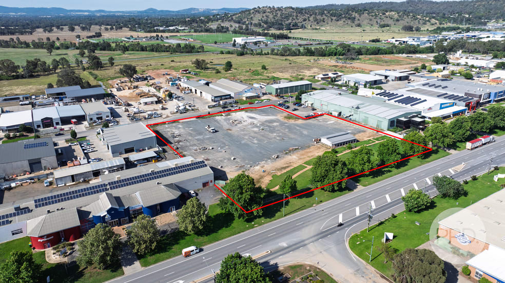 Click to view all images 160 Hammond Avenue Wagga Wagga NSW 2650 - Image 3