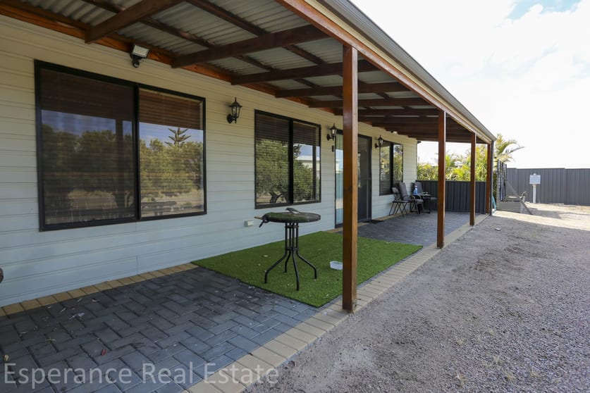 Click to view all images 17 Jacaranda Drive Castletown WA 6450 - Image 2