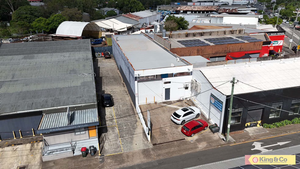 Click to view all images 5 Mountjoy Street Woolloongabba QLD 4102 - Image 2
