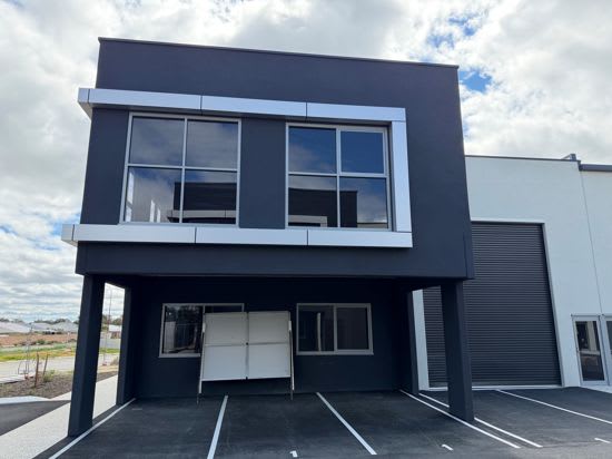 Click to view all images 12 Ferres Drive Martin WA 6110 - Image 3