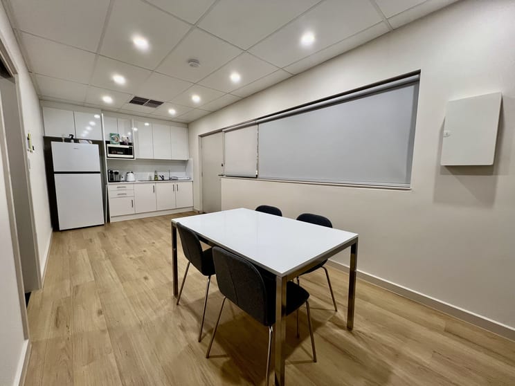 Click to view all images 8/166 Main South Road Morphett Vale SA 5162 - Image 2