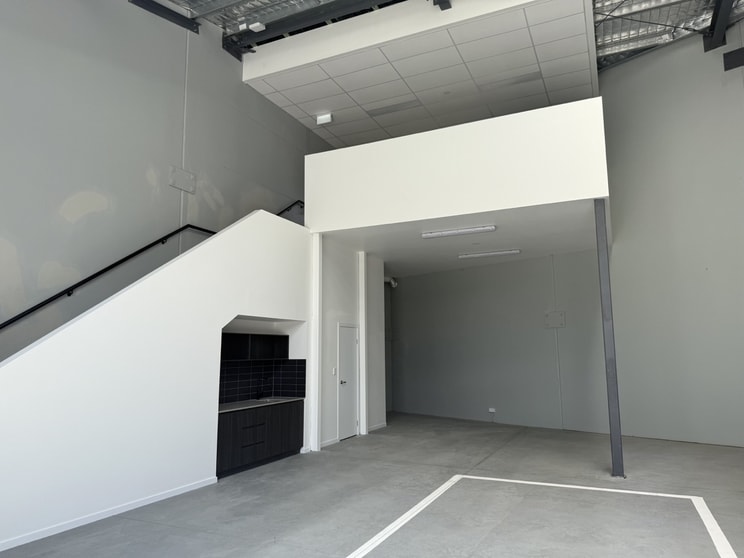 Click to view all images 13/2 Warehouse Cct Yatala QLD 4207 - Image 3