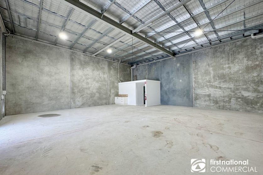 Click to view all images 10/122 Bosworth Road Bairnsdale VIC 3875 - Image 3