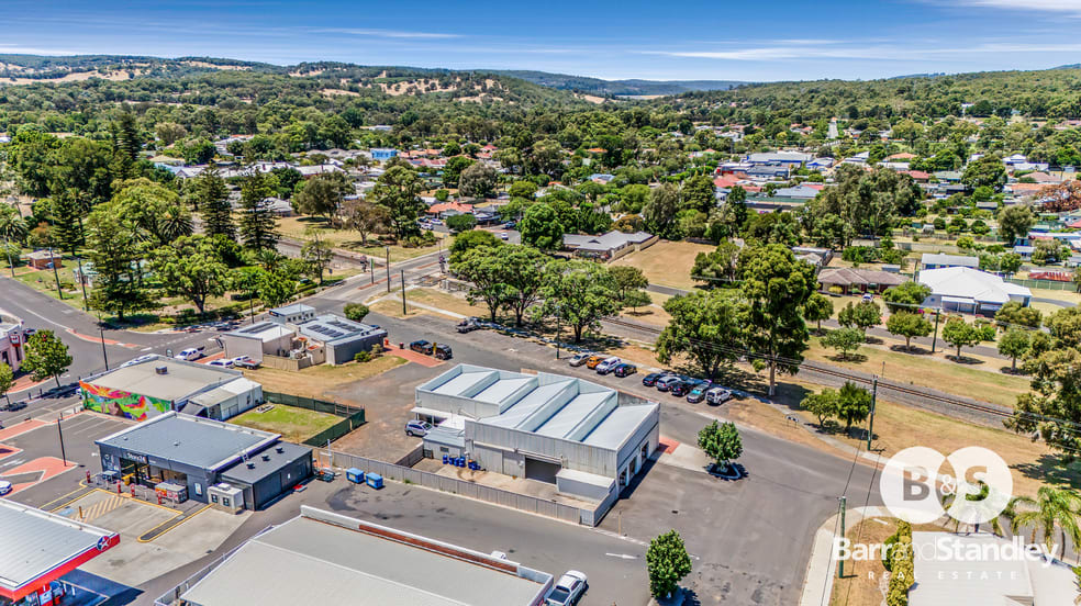 Click to view all images 2 Herbert Road Harvey WA 6220 - Image 3