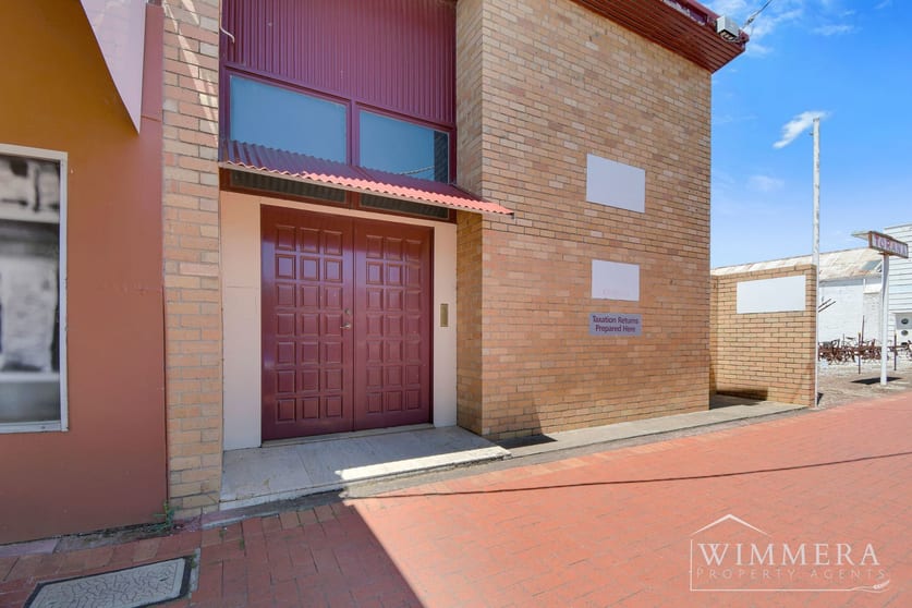 Click to view all images 70 Lloyd Street Dimboola VIC 3414 - Image 1