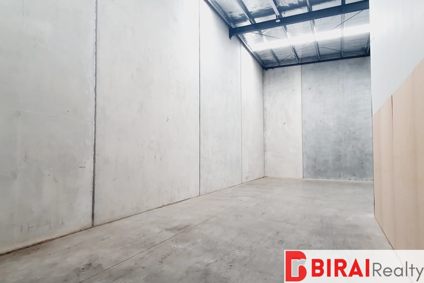 Click to view all images 6/17-21 Baretta Road Ravenhall VIC 3023 - Image 2