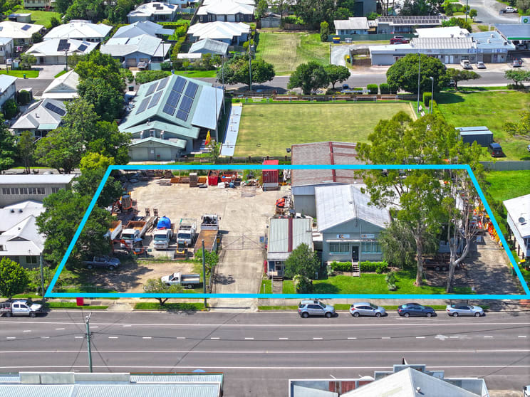 Click to view all images 6-10 Diamond Street Cooroy QLD 4563 - Image 2