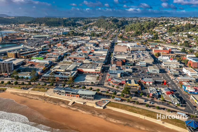 Click to view all images 25 Wilmot Street Burnie TAS 7320 - Image 3