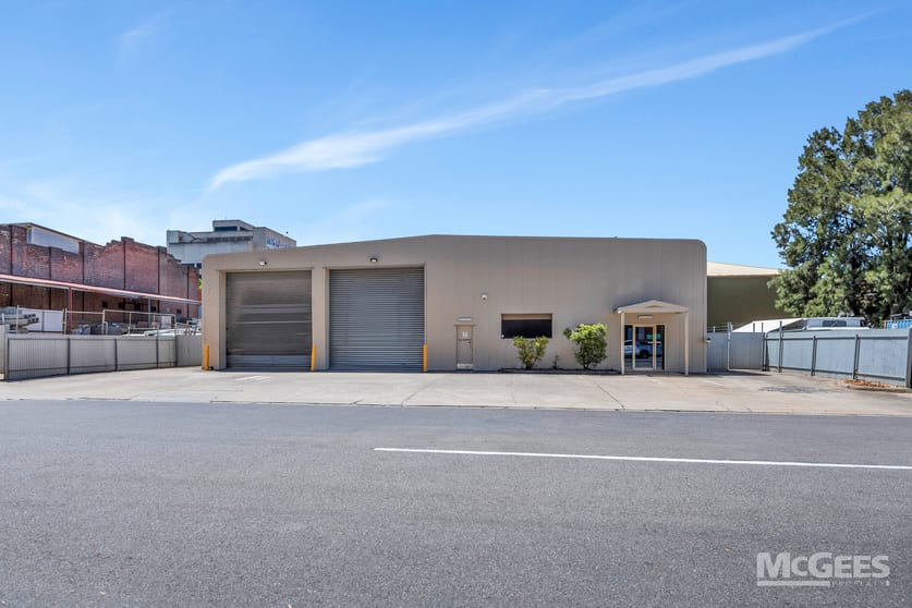 Click to view all images 21 Baker Street Port Adelaide SA 5015 - Image 1