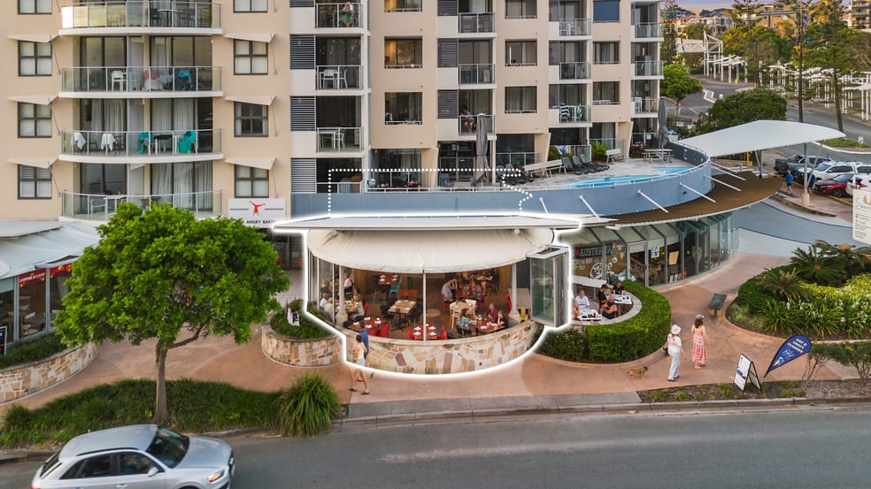 Click to view all images 4/79 Edmund Street Kings Beach QLD 4551 - Image 3