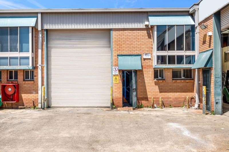 Click to view all images Unit 21/4-6 Barry Road Chipping Norton NSW 2170 - Image 2