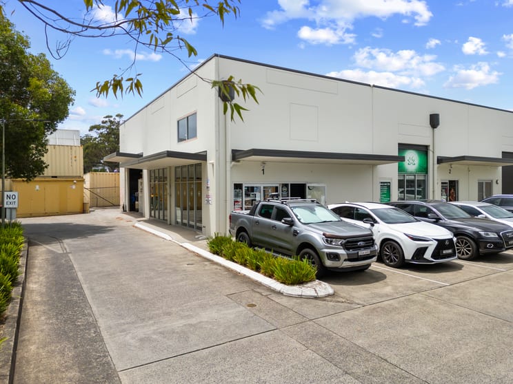 1/11-13 Cochrone Street Kincumber NSW 2251 - Image 1