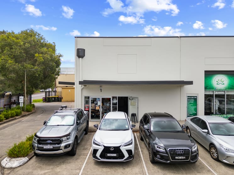 1/11-13 Cochrone Street Kincumber NSW 2251 - Image 3