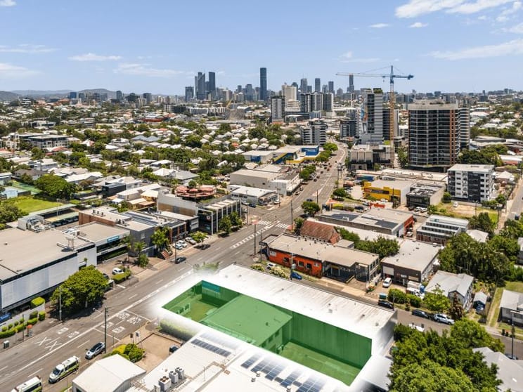 Click to view all images Whole Building/218 Logan Road Woolloongabba QLD 4102 - Image 1
