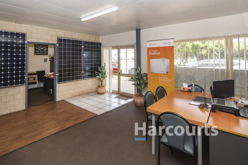Click to view all images 25 Wright Street Busselton WA 6280 - Image 3