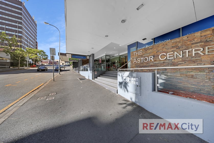 Click to view all images Level 1, 6/445 Upper Edward Street Spring Hill QLD 4000 - Image 2