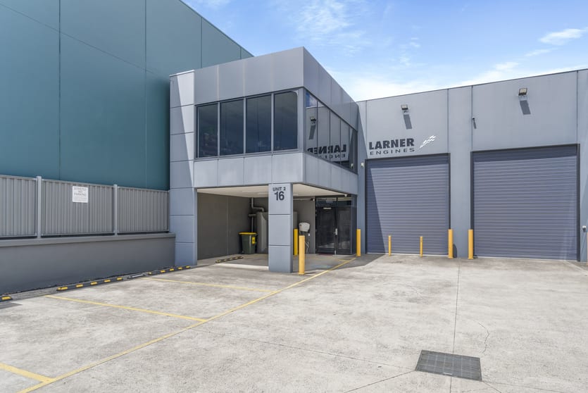 Click to view all images 2/16 Brisbane Eltham VIC 3095 - Image 1