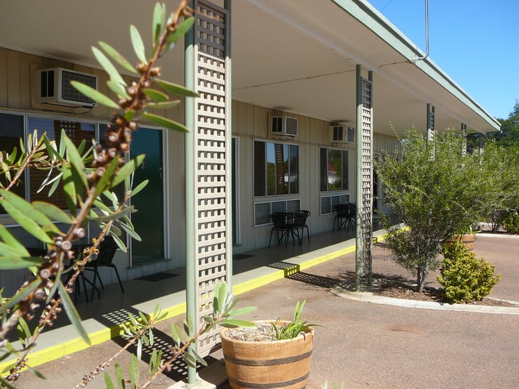 Click to view all images Barcaldine QLD 4725 - Image 2