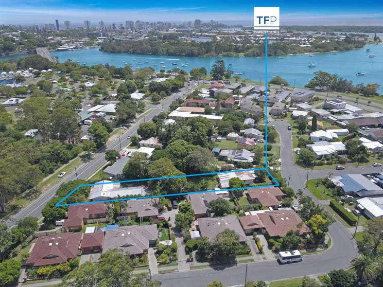 Click to view all images 24 Dry Dock Road Tweed Heads South NSW 2486 - Image 3