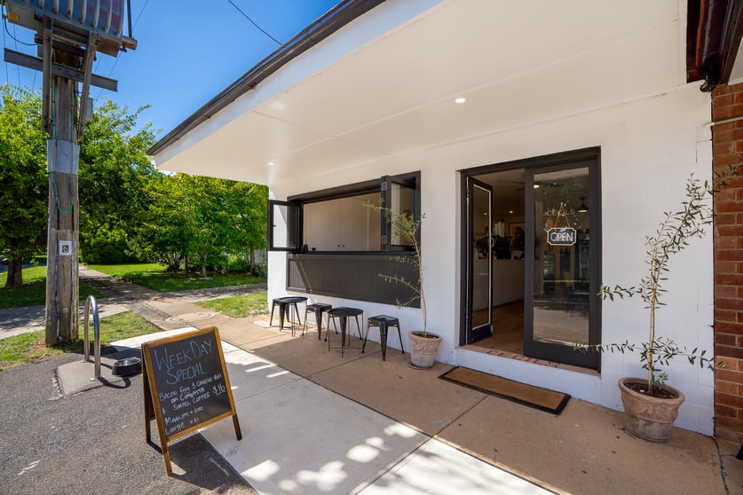 Click to view all images 30a Gardiner Road Orange NSW 2800 - Image 2