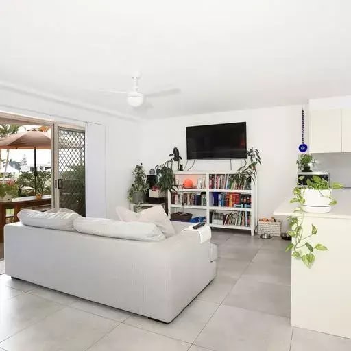 Click to view all images Biggera Waters QLD 4216 - Image 3