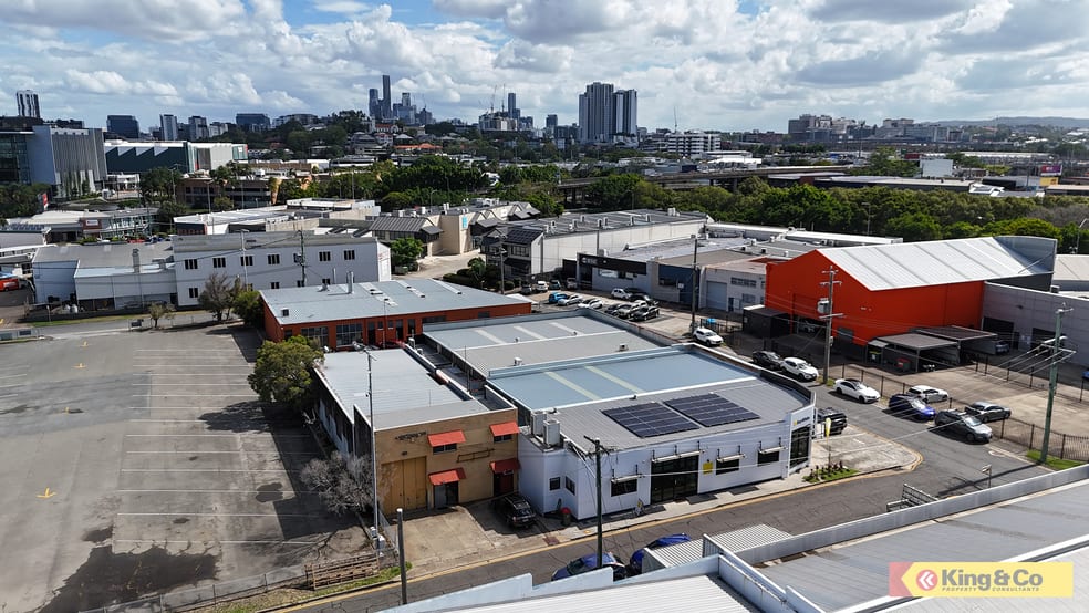 Click to view all images 15 Jobson Street Albion QLD 4010 - Image 2