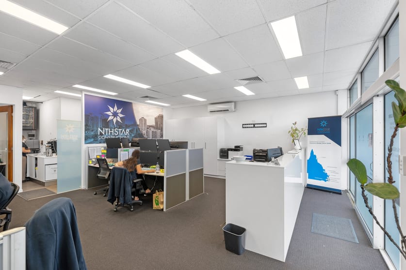 Click to view all images 11-17/3 Fermont Street Underwood QLD 4119 - Image 3