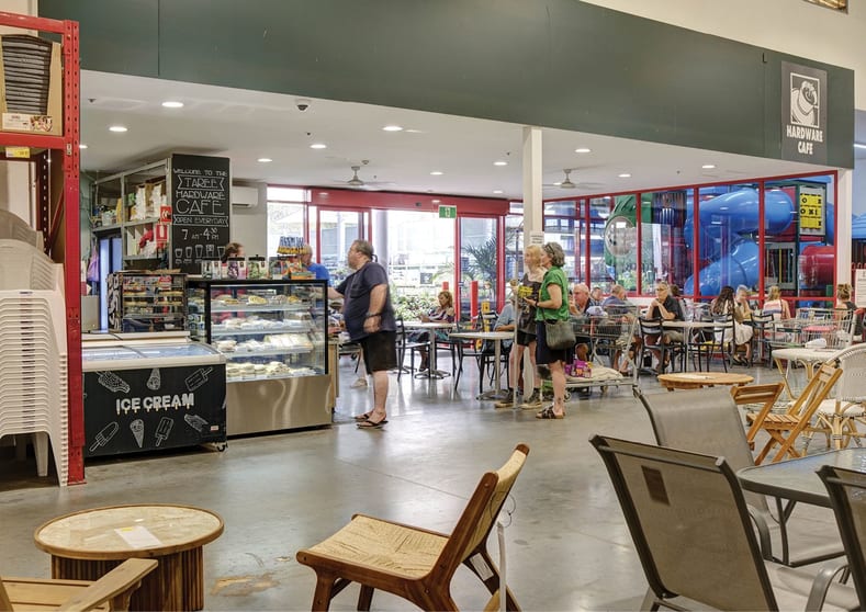 Click to view all images 258 Wingham Road Taree NSW 2430 - Image 2