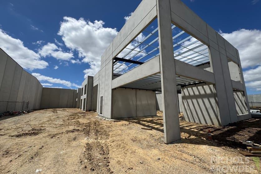 Click to view all images 3/16 Hampden Road Cranbourne West VIC 3977 - Image 1