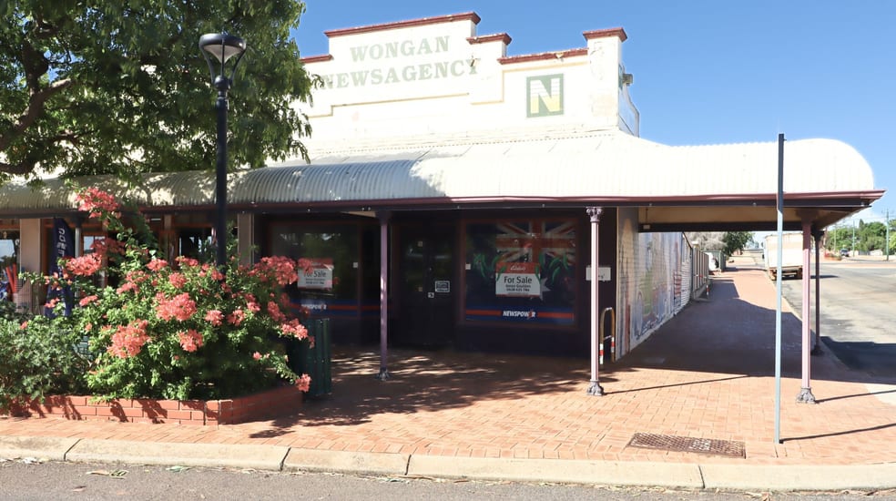Click to view all images 17 Fenton Place Wongan Hills WA 6603 - Image 1