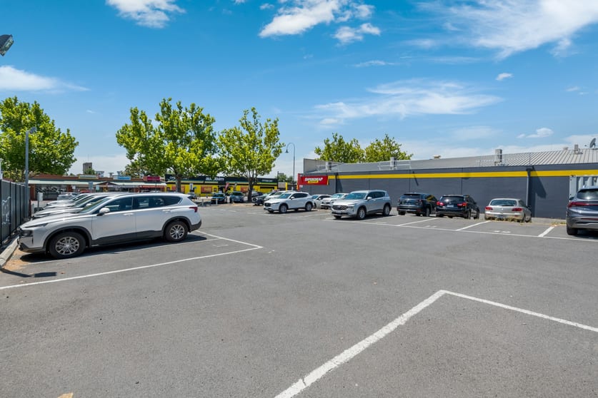 Click to view all images 165 Lyttleton Terrace Bendigo VIC 3550 - Image 3