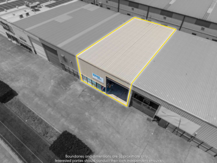 Click to view all images 5/2 Belconnen Crescent Brendale QLD 4500 - Image 2