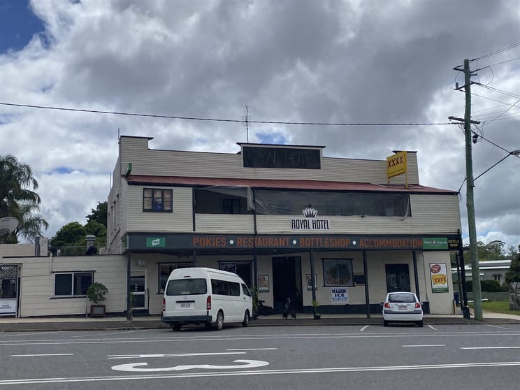 Click to view all images 18 Toomey Street Yarraman QLD 4614 - Image 1