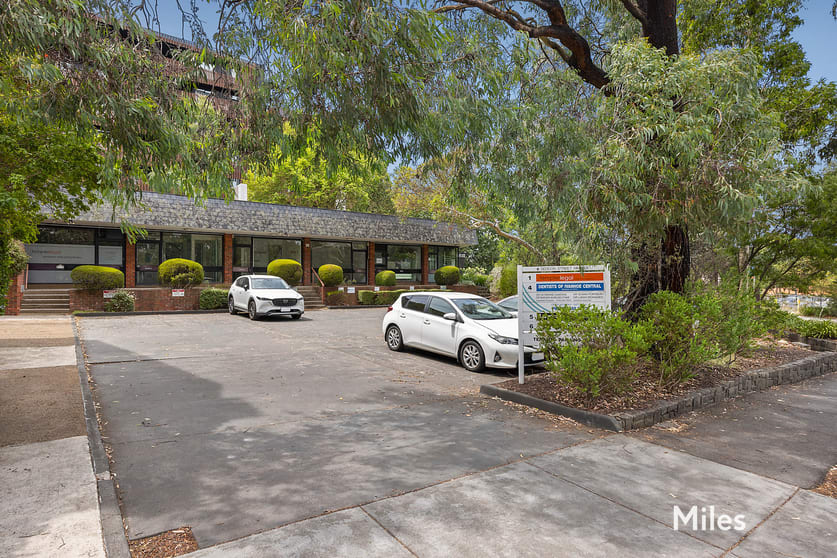 Click to view all images 1-6/8 Seddon Street Ivanhoe VIC 3079 - Image 1