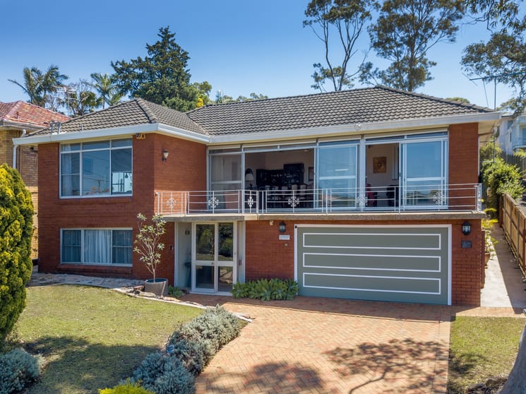 Click to view all images 19 Craigholm Street Sylvania NSW 2224 - Image 2