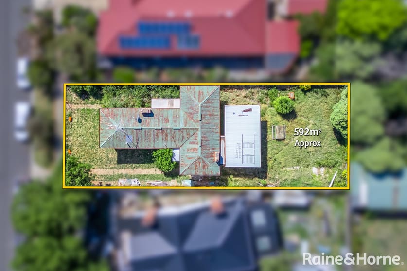 9 Lyell Street Gisborne VIC 3437 - Image 2
