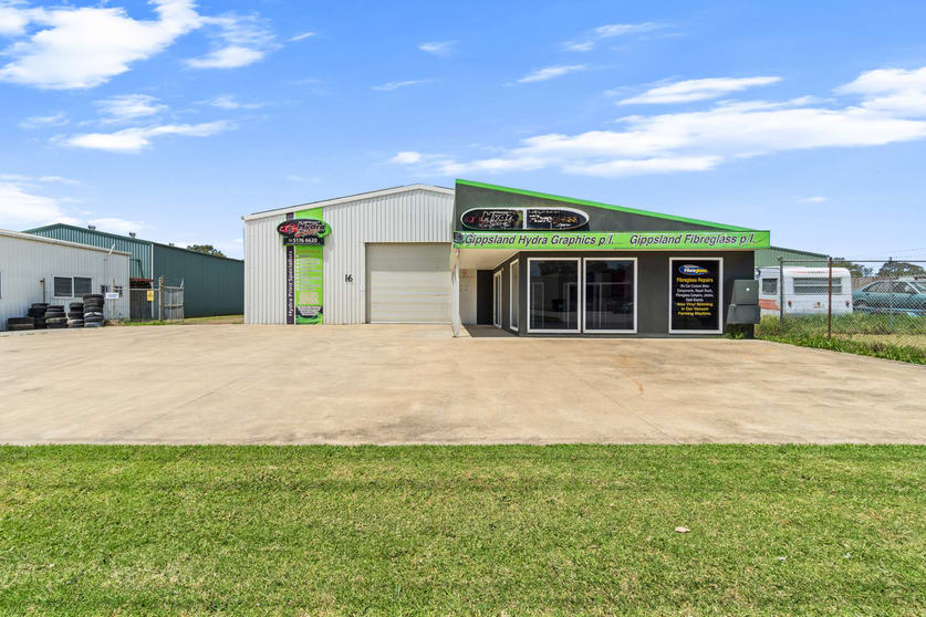 Click to view all images 16 Standing Drive Traralgon East VIC 3844 - Image 1