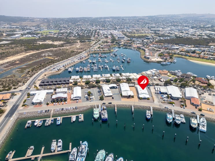 Click to view all images 21 North Quay Boulevard Port Lincoln SA 5606 - Image 2