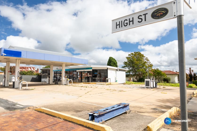 154-162 High Street Tenterfield NSW 2372 - Image 2