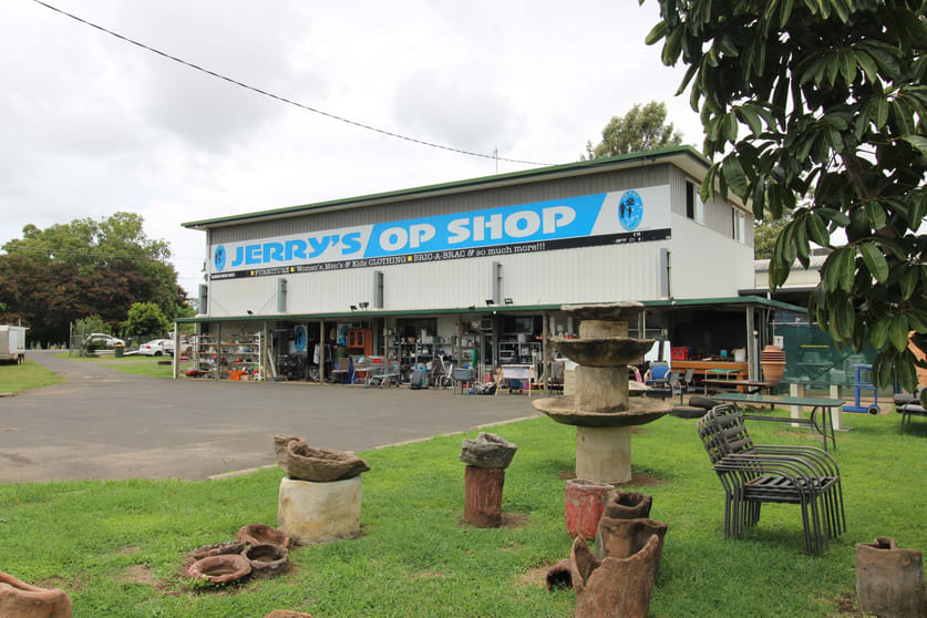 Click to view all images 85 Targo Street Bundaberg Central QLD 4670 - Image 1