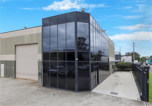 Click to view all images 1/101 Railway Road North Mulgrave NSW 2756 - Image 1