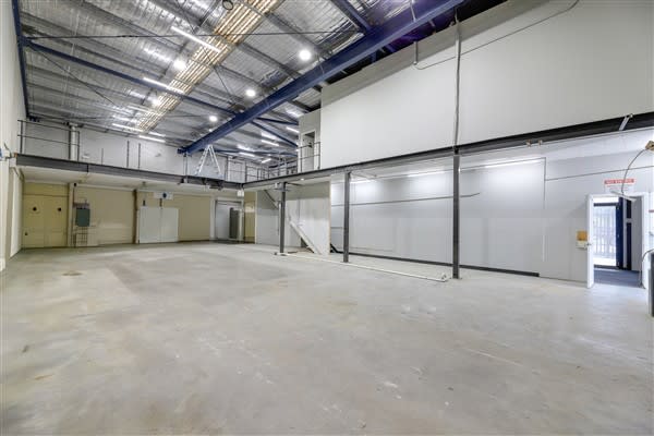 Click to view all images 1/101 Railway Road North Mulgrave NSW 2756 - Image 3