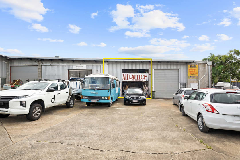 Click to view all images 2/58 Bullockhead Street Sumner QLD 4074 - Image 3