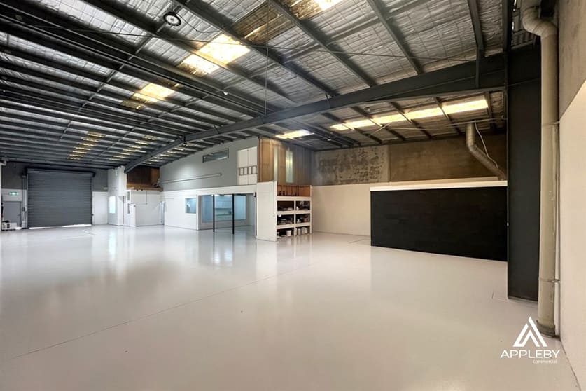 Click to view all images 33/128 Canterbury Road Kilsyth VIC 3137 - Image 2